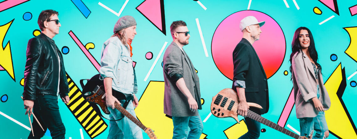 ‘Alive & Kicking’ 80’s Smash Hits Party