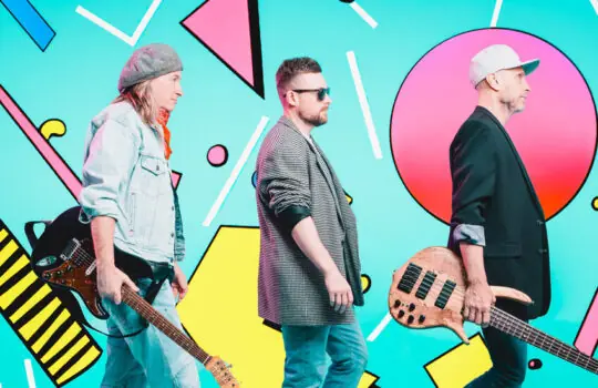 ‘Alive & Kicking’ 80’s Smash Hits Party